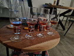 Photo of the rum HSE Single Cask (MEB 2016) taken from user Agricoler