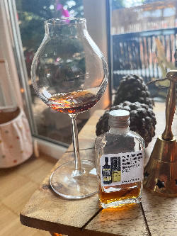 Photo of the rum  taken from user Serge