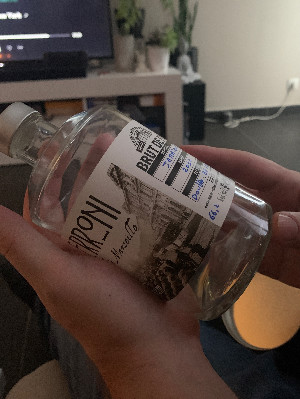 Photo of the rum 2010 taken from user TheJackDrop