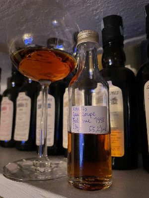Photo of the rum No. 11 taken from user Frank