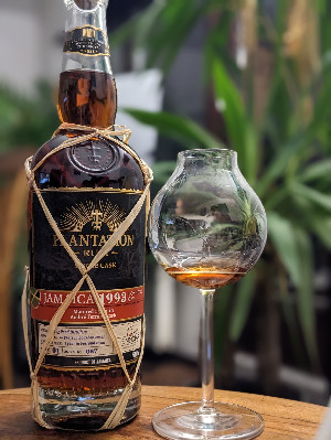 Photo of the rum Plantation Ambre Ferrand Finish (The Nectar) CRV taken from user crazyforgoodbooze