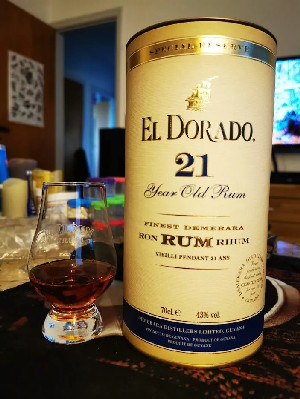 Photo of the rum El Dorado 21 (2020 Release) taken from user Kevin Sorensen 🇩🇰