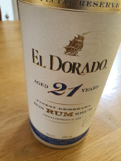 Photo of the rum El Dorado 21 (2020 Release) taken from user VincyPepperPot