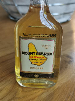 Photo of the rum  taken from user Gregor 