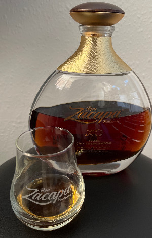 Photo of the rum Ron Zacapa Centenario XO Solera (3. Edition) taken from user BTHHo 🥃