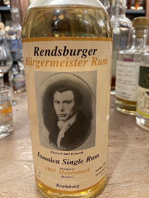 Photo of the rum Rendsburger Bürgermeister Rum taken from user Johannes
