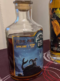 Photo of the rum  taken from user Julien Ries
