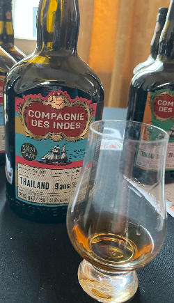 Photo of the rum Thailand (La Croix Vin et Spiritueux) taken from user w00tAN