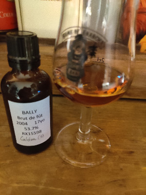 Photo of the rum Brut de Fût taken from user Vincent D