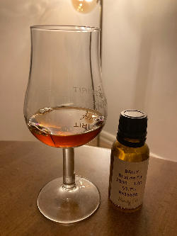 Photo of the rum Brut de Fût taken from user HenryL