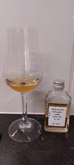 Photo of the rum Jamaica Single Cask Rum Double Cask Matured LROK taken from user Master P