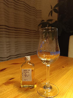 Photo of the rum Jamaica Single Cask Rum Double Cask Matured LROK taken from user Basti