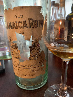 Photo of the rum Asmussen Old Jamaica Rum taken from user Tom Buteneers