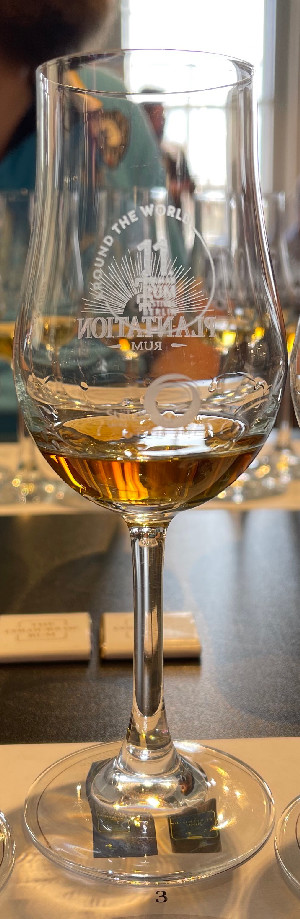 Photo of the rum Guadeloupe No. 2 taken from user Lukas Jäger