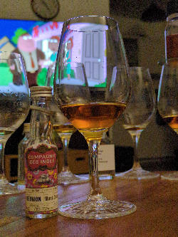 Photo of the rum Reunion (Bottled for Denmark) taken from user crazyforgoodbooze