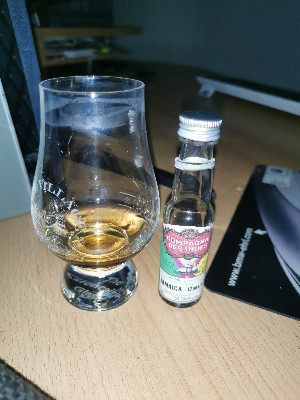 Photo of the rum Jamaica (Bottled for Perola) taken from user Gregor 