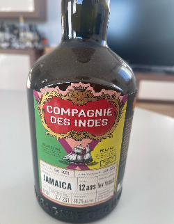Photo of the rum Jamaica (Bottled for Perola) taken from user Thunderbird