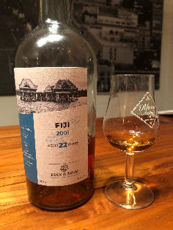 Photo of the rum Fiji taken from user Tschusikowsky