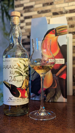 Photo of the rum Toucans Collection Jamaica Rum JMM taken from user Banana Joe