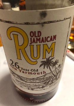 Photo of the rum Old Jamaican Rum (Aficionados) taken from user cigares 