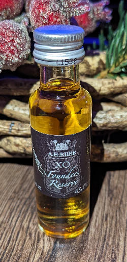 Photo of the rum XO Founders Reserve 4th Edition taken from user heckto🥃