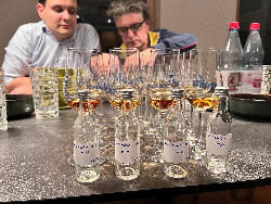 Photo of the rum FRC Ecuador (Kirsch Whisky) taken from user Serge