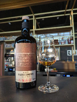 Photo of the rum FRC Ecuador (Kirsch Whisky) taken from user crazyforgoodbooze
