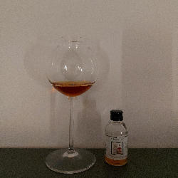 Photo of the rum New Grove Savoir Faire Single Cask taken from user Maxence