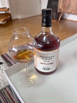 Photo of the rum Chairman‘s Reserve Master‘s Selection (Kirsch Import) taken from user Serge