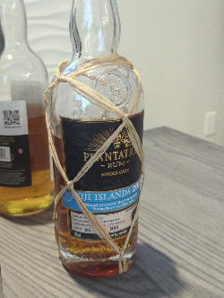 Photo of the rum Plantation Fiji Islands (Ironroot Republic “Promethean” Bourbon Cask) taken from user Shaun Abel