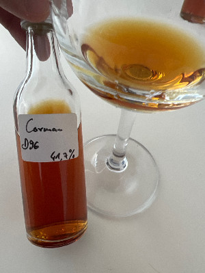 Photo of the rum CRHUM No. 1 taken from user Andi