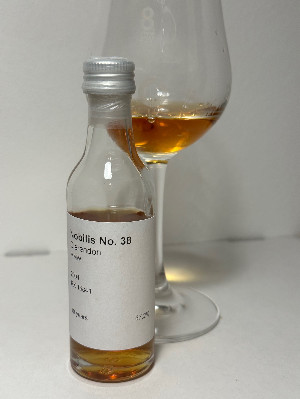 Photo of the rum No. 38 MMW taken from user Johannes