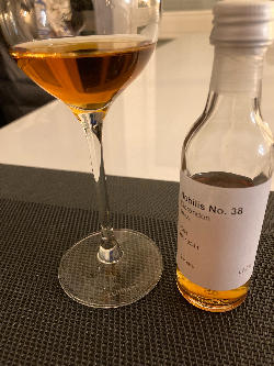 Photo of the rum No. 38 MMW taken from user TheRhumhoe