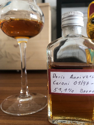 Photo of the rum Doris 20th Anniversary Rum taken from user Tschusikowsky