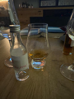 Photo of the rum Single Cask Rum taken from user F.L.O.