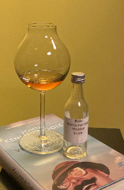 Photo of the rum Brut de Fût taken from user Joachim Guger