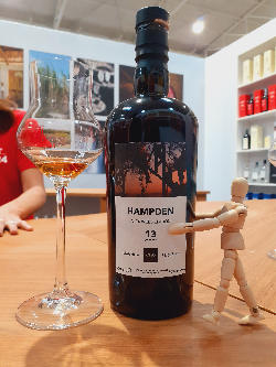 Photo of the rum  taken from user Roberto Bessa Ferreira