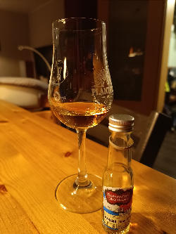 Photo of the rum Panama (Bottled for Premium Spirits) taken from user Basti