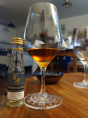 Photo of the rum Rum Artesanal Trinidad Rum taken from user crazyforgoodbooze