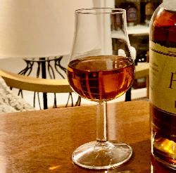Photo of the rum English Harbour Madeira Cask Finish (Batch Number 002) taken from user Stefan Persson