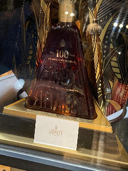 Photo of the rum Grande Cuvée du Siècle Carafe Pyramide (100 Years) taken from user TheRhumhoe