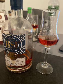 Photo of the rum HSE Single Cask (MEB 2022) taken from user Fabrice Rouanet