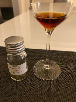 Photo of the rum No. 31 REV taken from user TheRhumhoe