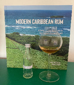 Photo of the rum 20 rue d‘Anjou (Selected by Jean-Marc Bellier) HLCF taken from user mto75