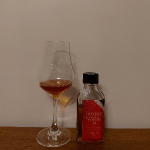 Photo of the rum No. 27 taken from user Maxence