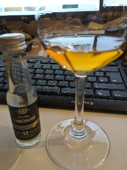 Photo of the rum Carúpano Reserva 12 Exclusiva taken from user Artur Schönhütte