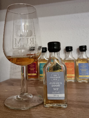 Photo of the rum Jamaica No. 9 taken from user SaibotZtar 