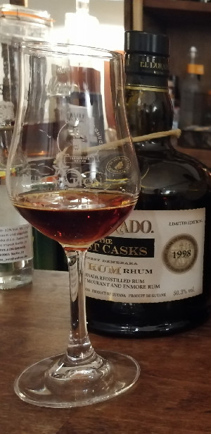 Photo of the rum El Dorado The Last Casks (Black) taken from user Gunnar Böhme "Bauerngaumen" 🤓