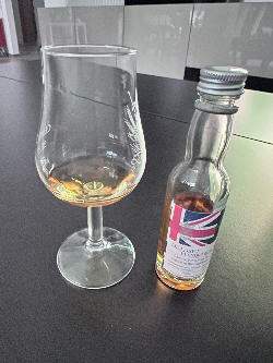 Photo of the rum Rumclub Private Selection Ed. 43 Deadset Blend taken from user Alex1981