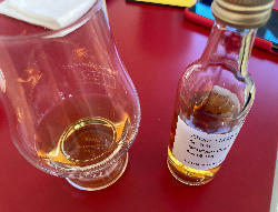 Photo of the rum Kirsch Whisky taken from user Johnny Rumcask